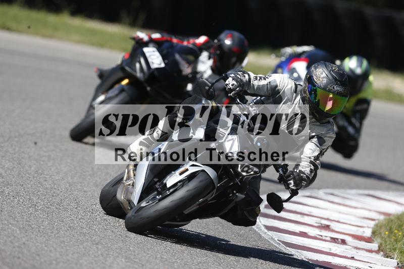 /Archiv-2025/48 25.08.2025 Cornu Master School ADR/blau-bleu/78